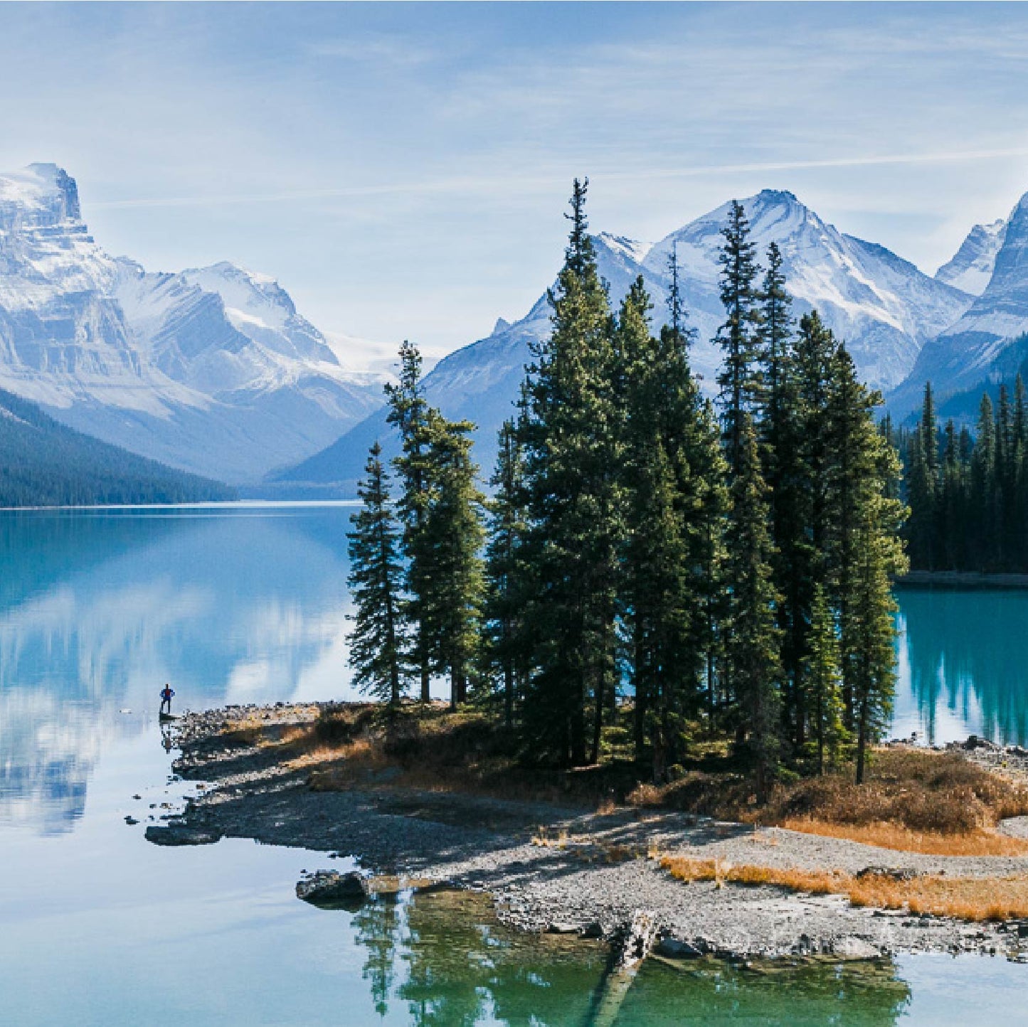 温哥华接机&自由行+玛琳湖+贾斯珀国家公园+哥伦比亚冰川+梦莲湖+维多利亚 8日游(入住一晚费尔蒙露易丝湖城堡酒店)(团号:JSC8)